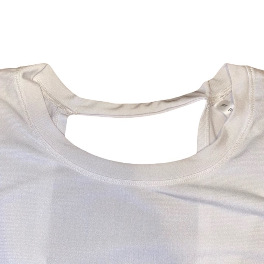 🎉HP🎉 Fabletics x Demi Lovato Tee - Picture 5 of 9
